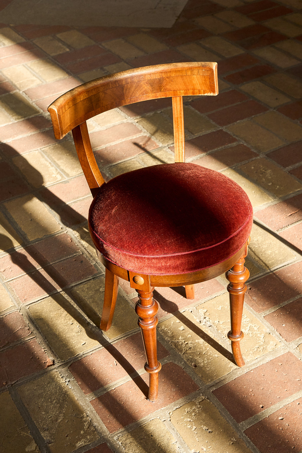 Early 20th Century Curved Back Chair in Walnut with Red Velvet Seat