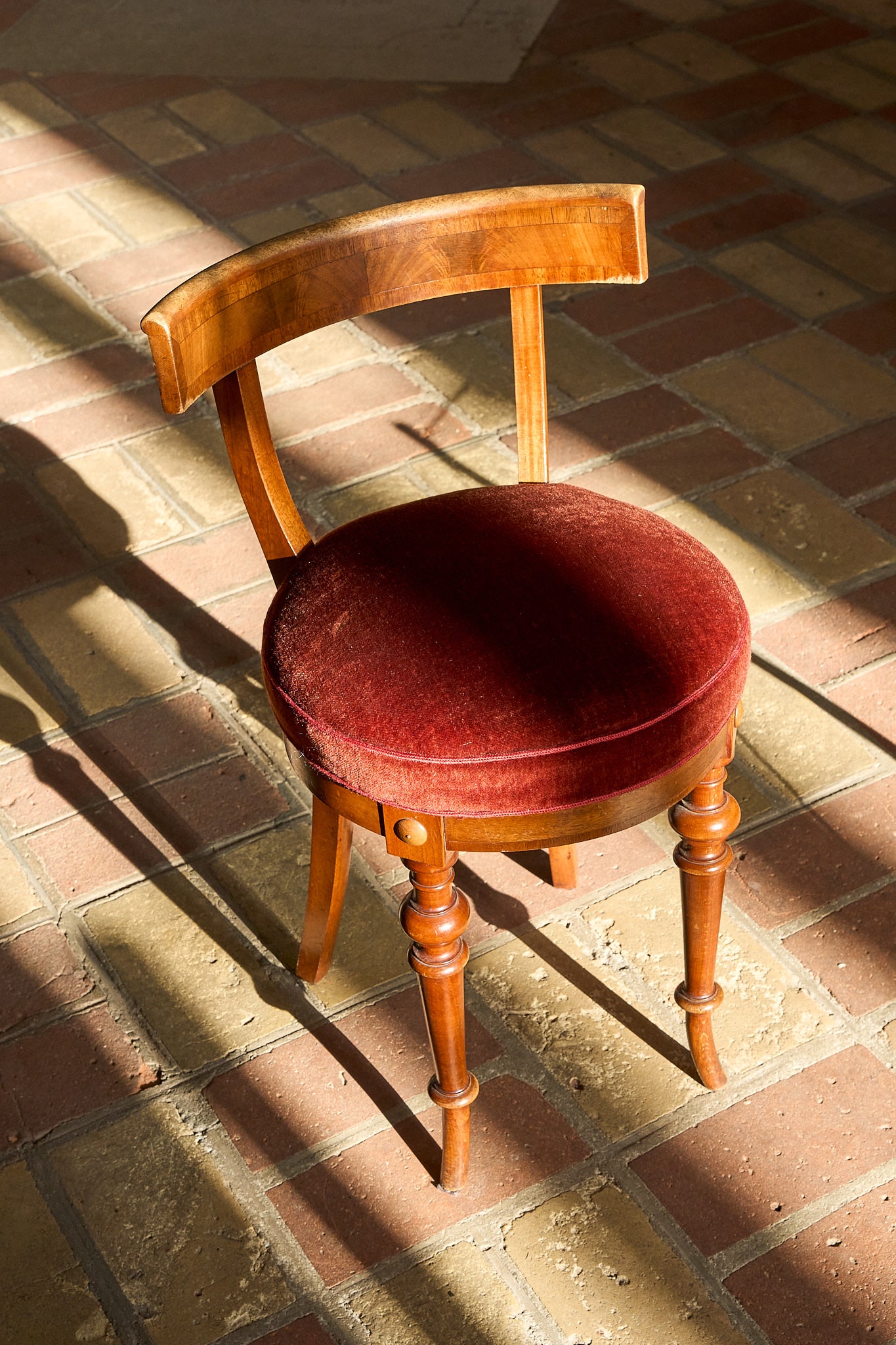 Early 20th Century Curved Back Chair in Walnut with Red Velvet Seat