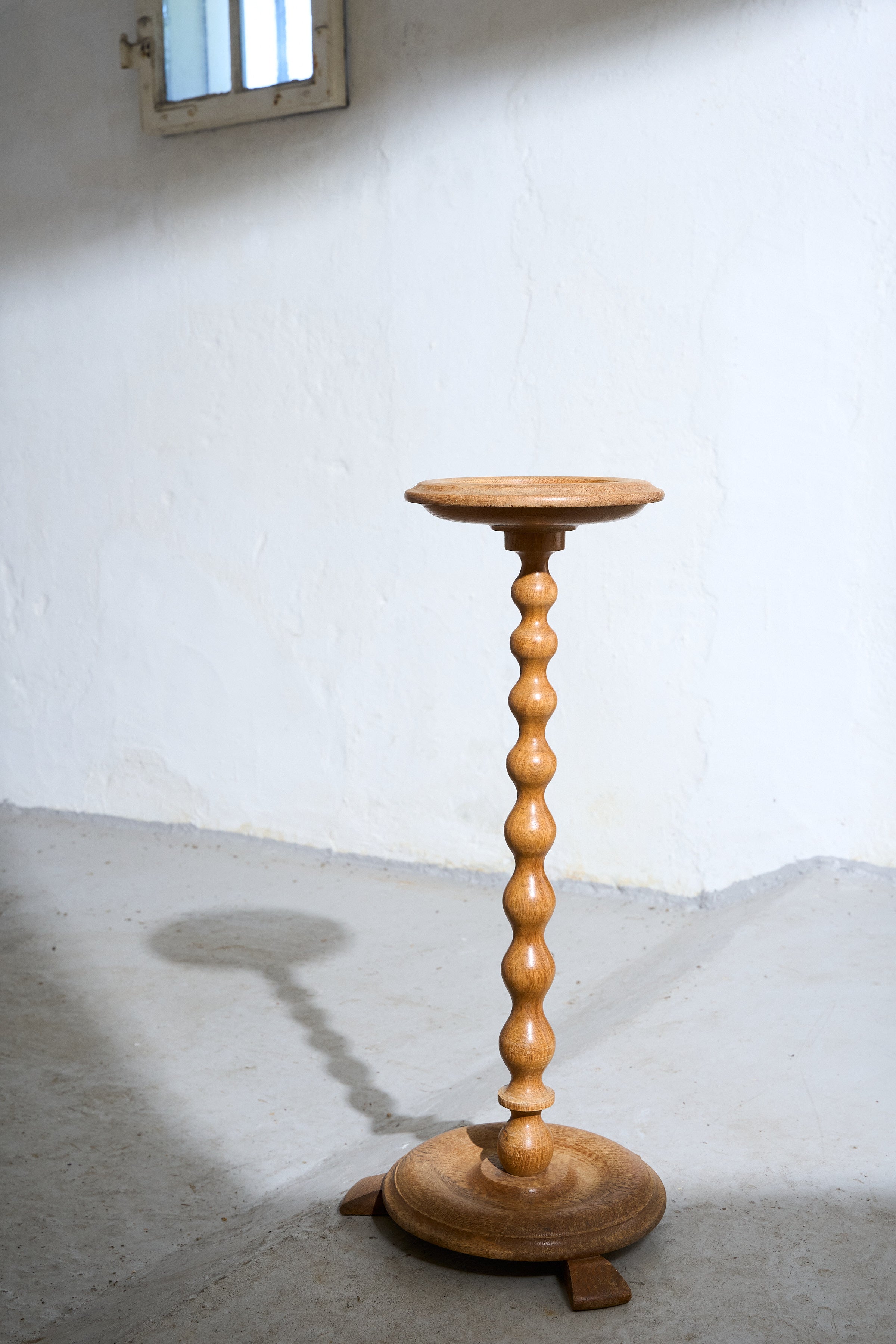 Scandinavian Turned Oak Pedestal Stand